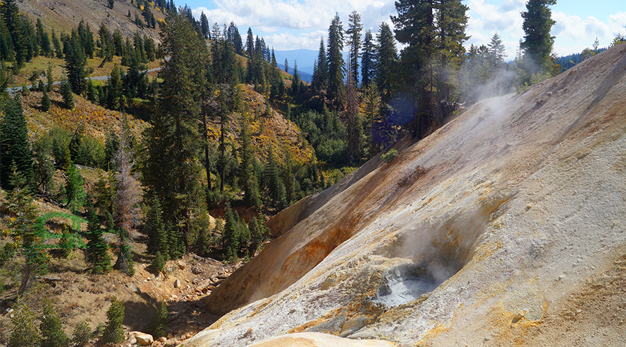 Best Hikes in Lassen Volcanic National Park – Bearfoot Theory