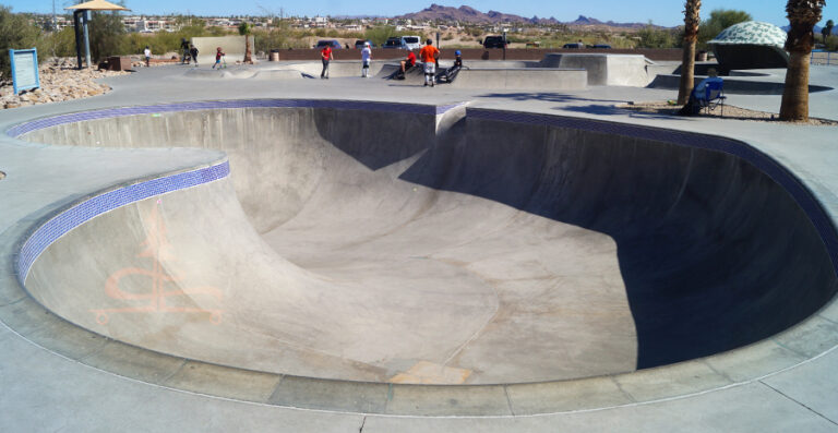 Lake Havasu Skatepark | Tinnell Memorial Skatepark - The Lost Longboarder