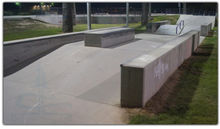 Amazing Tulare Skatepark | Shredding Great Vert - The Lost Longboarder