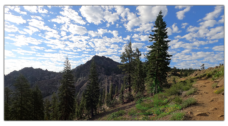 mountain scenery near gold lake highway