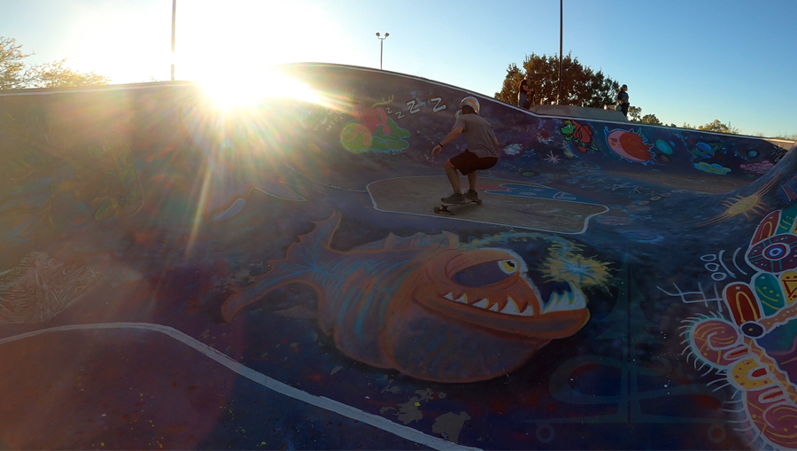 longboarding the bowl at the santa fe skatepark